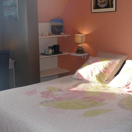 La Vie Au Roze Hotel Queven Bagian luar foto